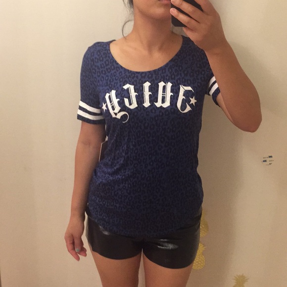 Juicy couture leopard print tee. S - Picture 4 of 4